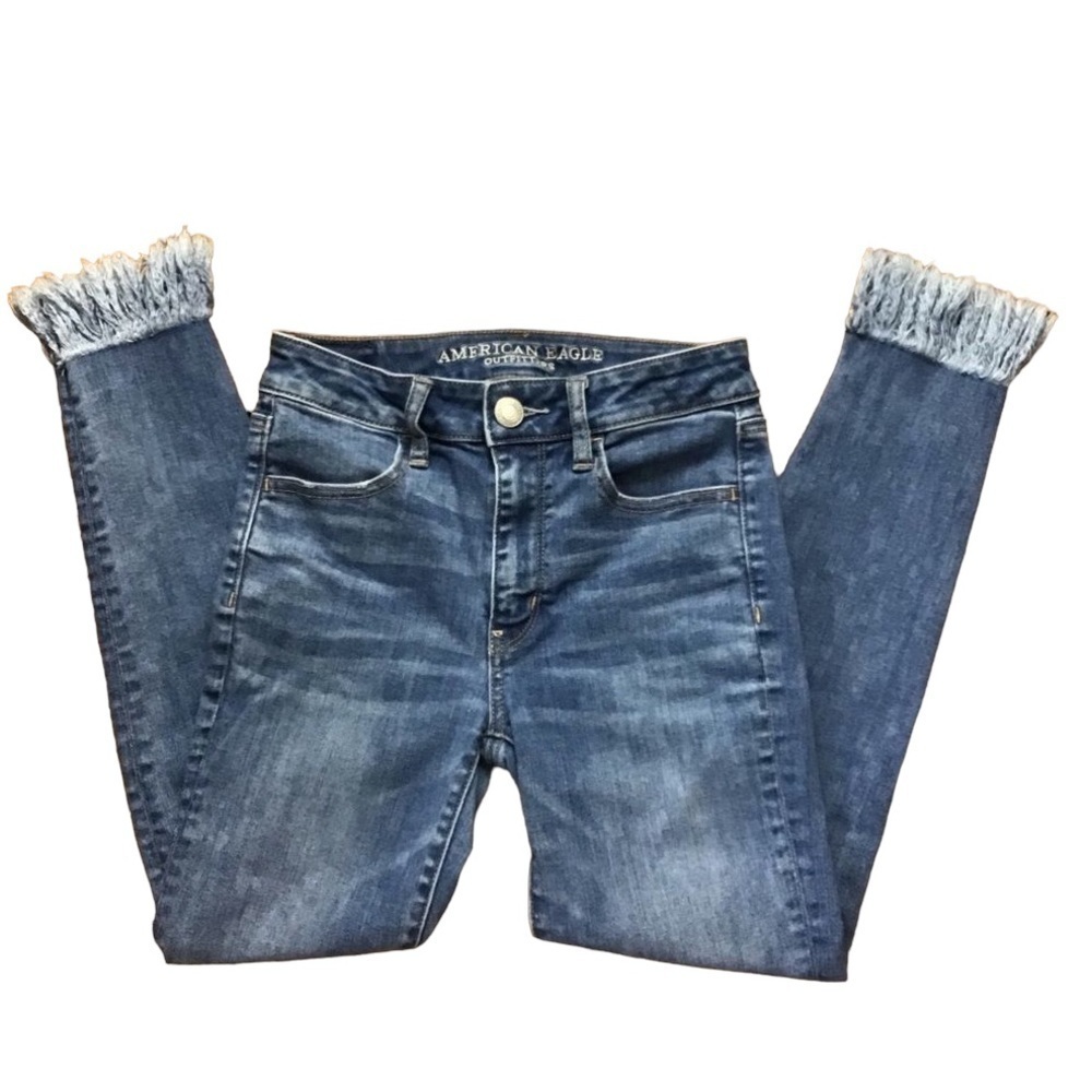Aeo jeans high rise jegging ripped bottom ankle distressed jeans size 2 cropped